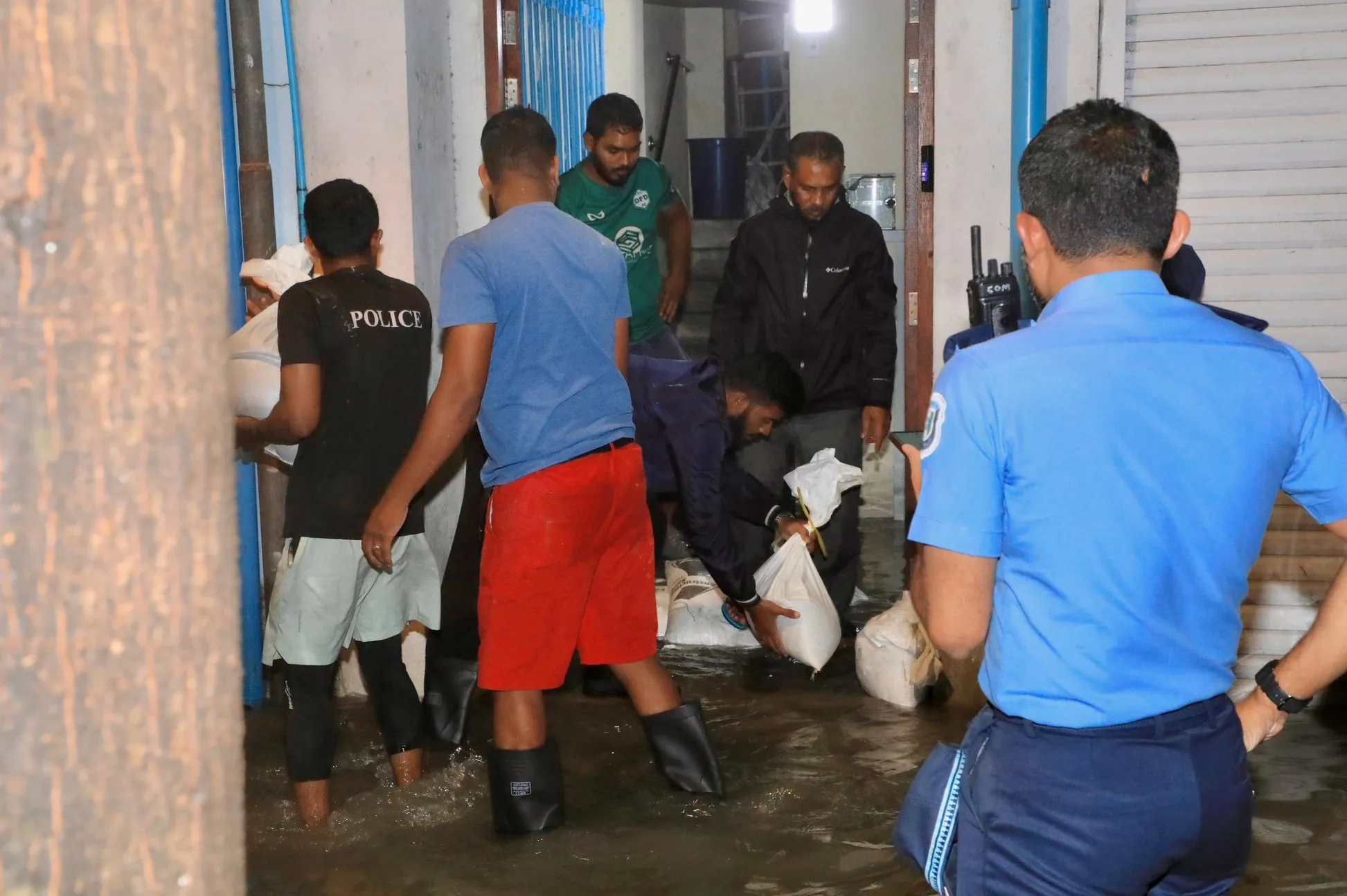 އެހީތެރިކަން ދެވުނު ފަރާތްތަކަށް ލިބުނު ގެއްލުންތައް ވަޒަންކުރަނީ