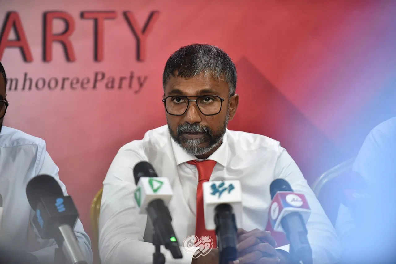ޤާސިމް އިބްރާހިމަކީ ރާއްޖޭގައި އުފެދުނު އެންމެ "ސްމާޓު ބިޒްނެސް މޭން": އިލްހާމް