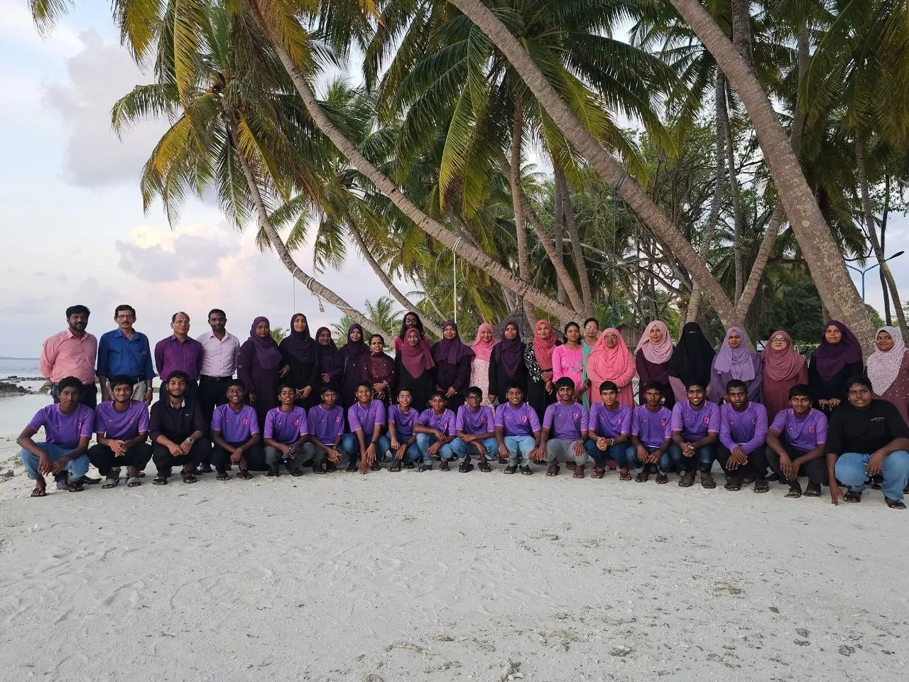 ކުލަބް "ސެނޯން"ގެ ހޭންޑް ބޯލް މުބާރާތުގައި ބައިވެރިވާން ހުޅުވާލައިފި