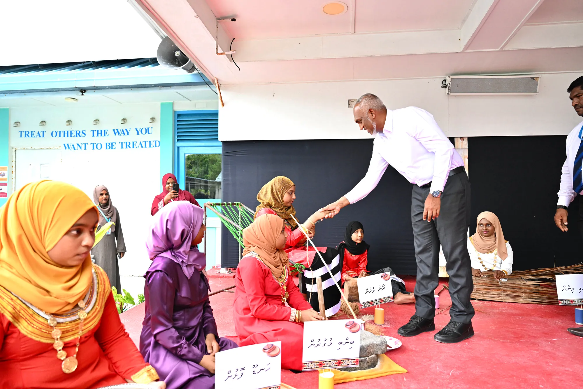 ޤައުމީ ތަރިކަ އަންނާން އޮތް ޖީލުތަކަށް ވާރުތަކޮށްދިނުމަކީ ޤައުމީ އަމާނާތެއް: ރައީސް މުޢިއްޒު