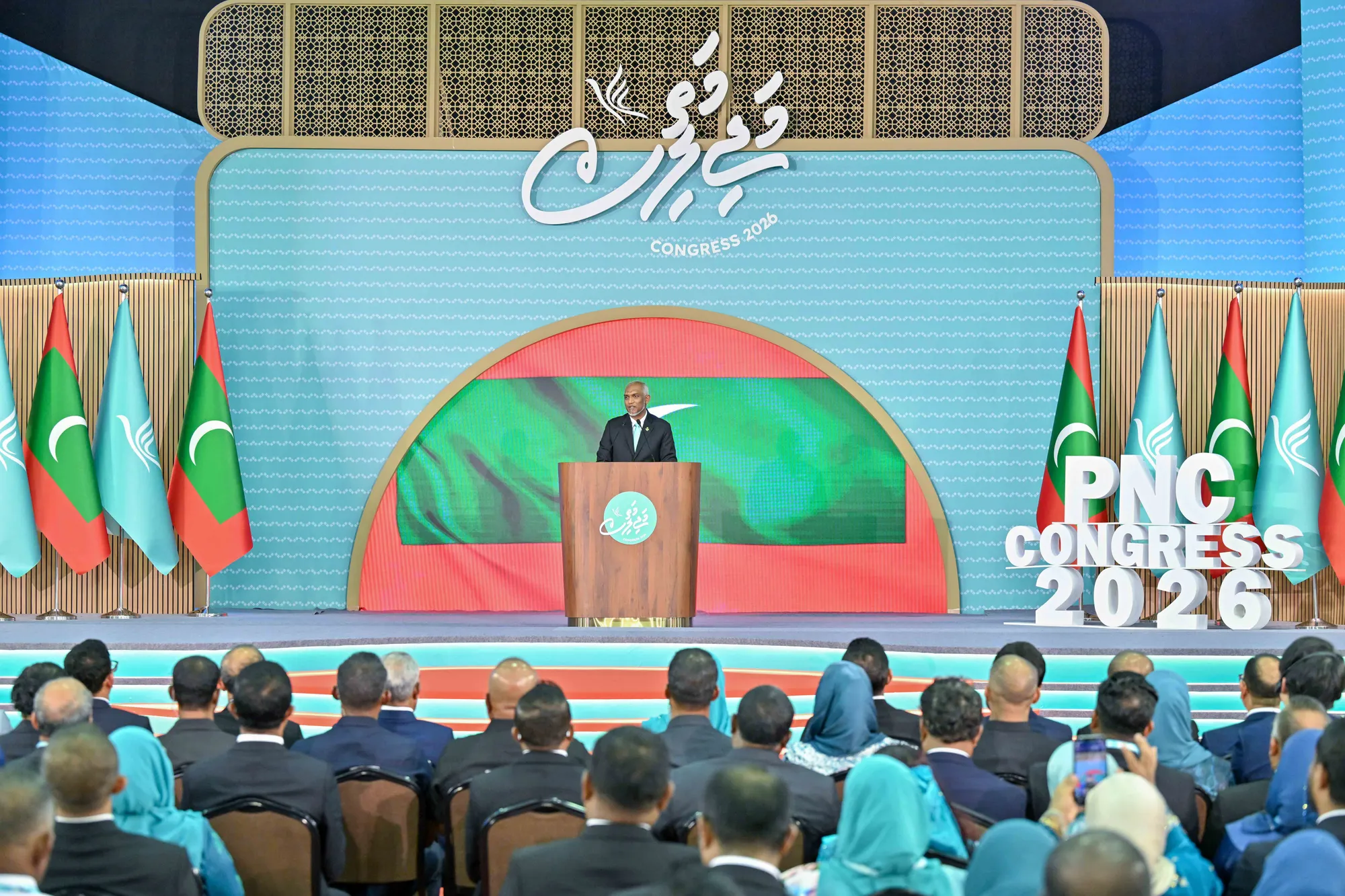 ރައީސް މުޢިއްޒު އަށް 2028 ގެ ރިޔާސީ ޓިކެޓު ދޭން ފާސްކޮށްފި