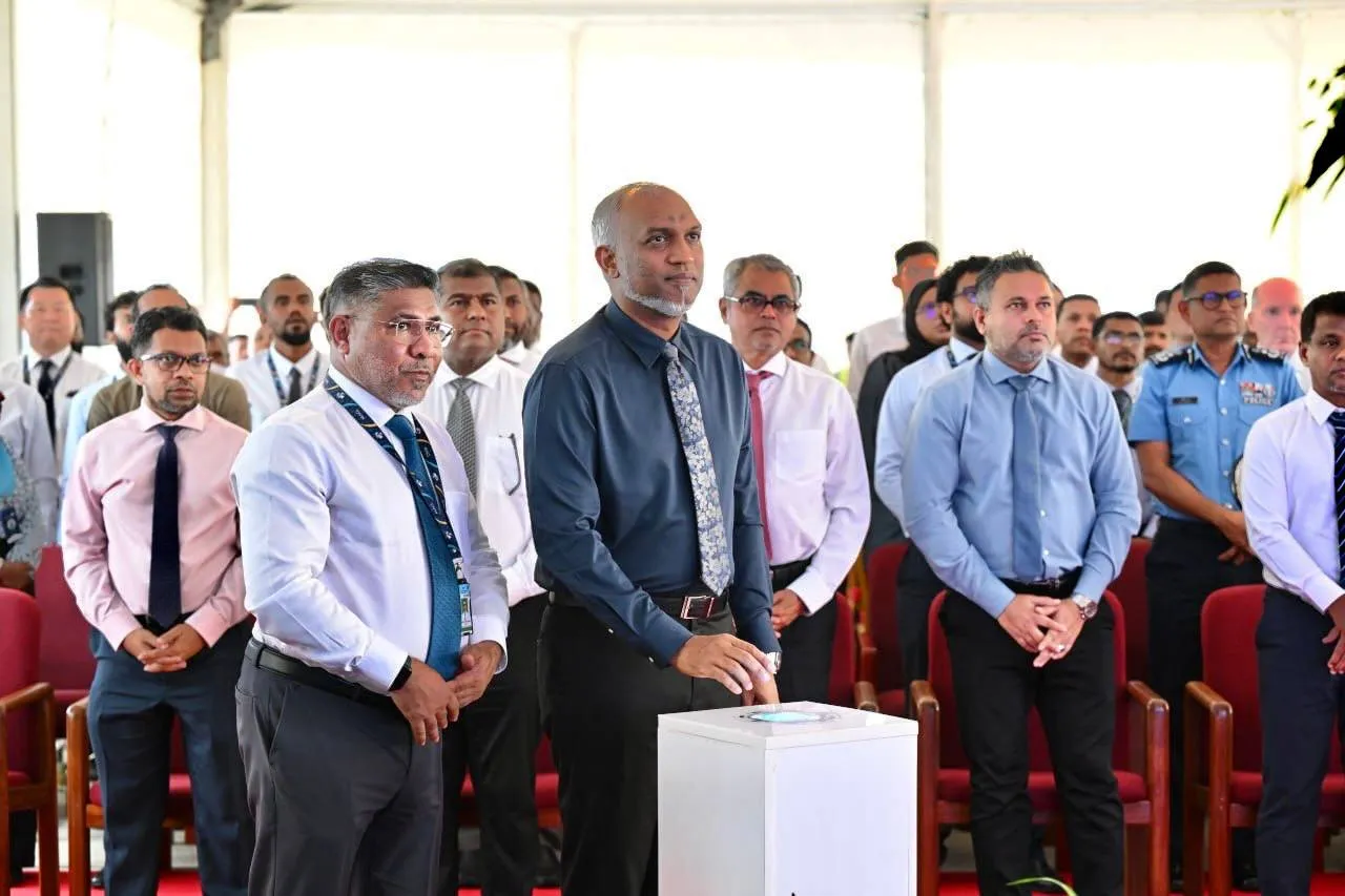 ވީއައިއޭގެ އައު ފިއުލް ފާމާއި ފިއުލް ހައިޑްރަންޓްގެ ޚިދުމަތް ރައީސް މުޢިއްޒު ފަށްޓަވައިދެއްވައިފި