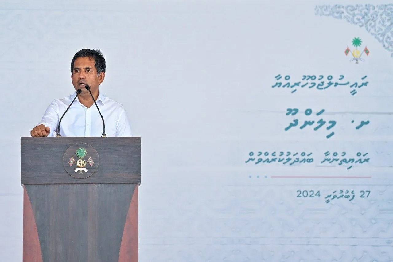 ދިވެހި ދައުލަތުގެ މާލީ ކަންކަމުގައި ލަފަޔާއި މަޝްވަރާ ހޯދުމަށް ލަންޑަނަށާއި ވޮސިންޓަނަށް ދަނީ