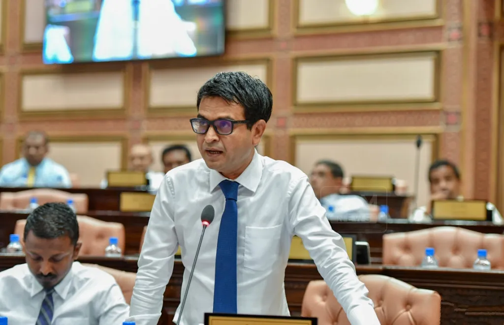ޕްލާސްޓިކް ކޮތަޅުން ނަގާ ޓެކްސް 50 ލާރިއަށް ކުޑަ ކުރަން ހުށަހަޅައިފި