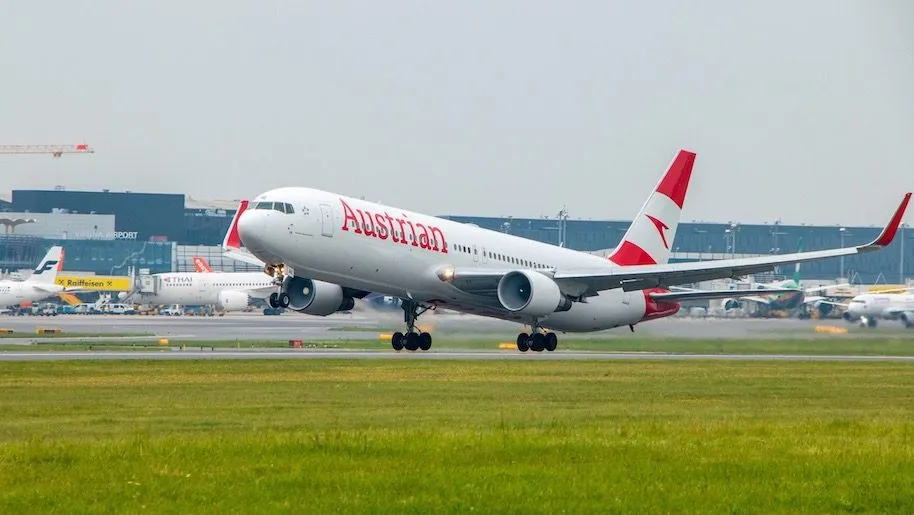 Austrian Airlines taking off. Source: Business Traveler