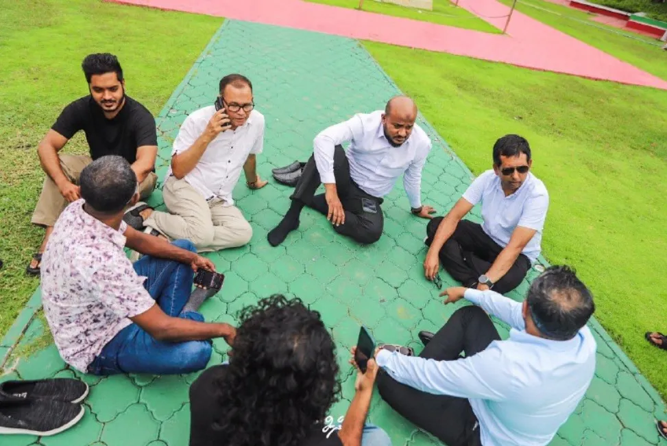 އިދިކޮޅު ލީޑަރޝިޕް ގެ ބައެއް ބޭފުޅުން މިއަދު ފުލުސް އޮފީހަށް ހާޒިރުކުރަނީ!