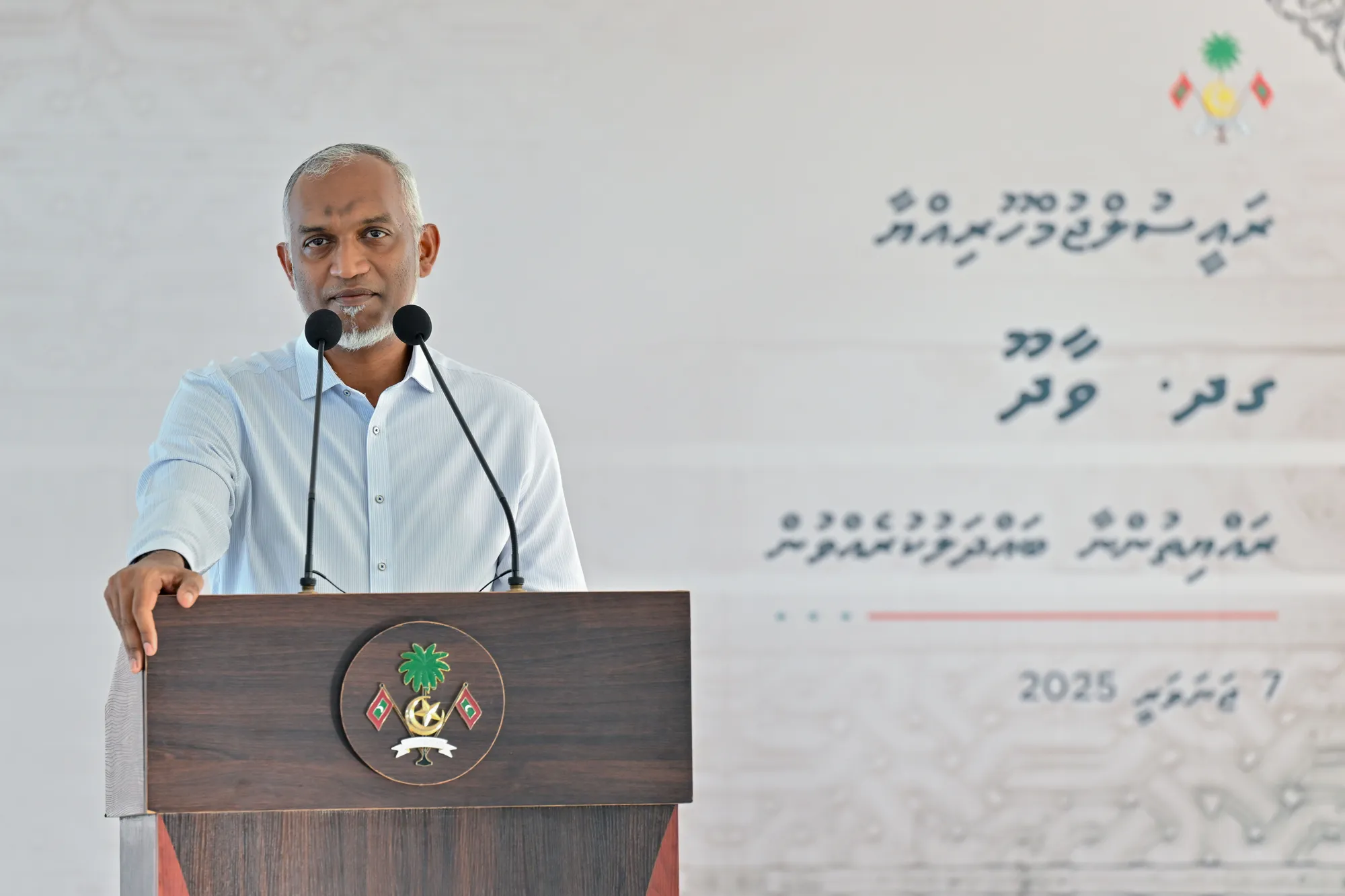 ރައީސް ޑރ.މުއިއްޒު ވާދޫ ރައްޔިތުންނާ ބައްދަލުކުރައްވައި ވާހަކަފުޅު ދައްކަވަނީ.. ފޮޓޯ: ރައީސް އޮފީސް