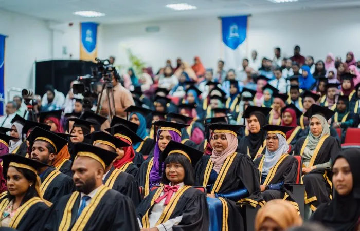 202 މީހަކަށް ޕްރޮފެޝަނަލް އެކައުންޓެންޓްސް ޓްރެއިނިންގ ސްކޮލަރޝިޕް ދީފި