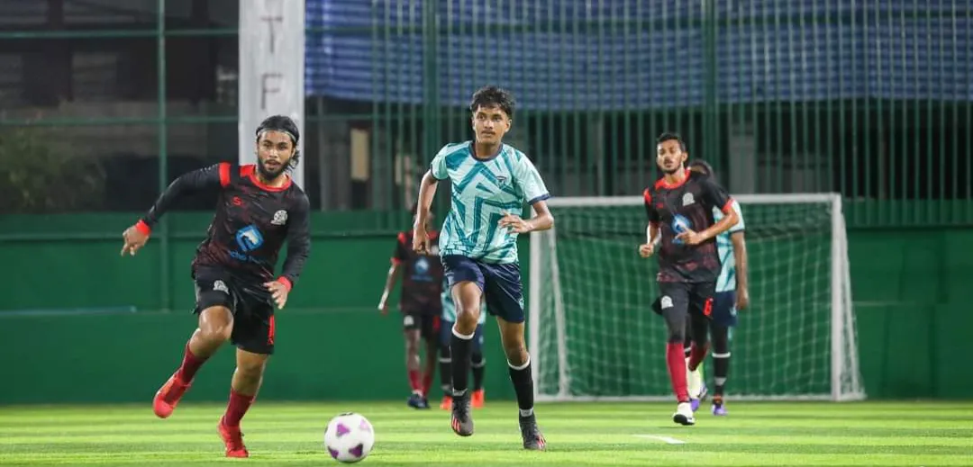 ބީޖީ ސްޕޯޓްސް ކުލައަކީ ވެލިއަންޓް ވާދަކުރި މެޗުގެ ތެރެއިިން.