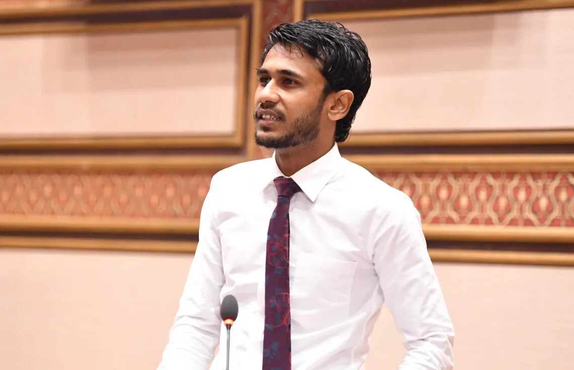 ހަމައަގު ހޯދައިދޭން ވައުދުވިޔަސް މަހުގެ އަގު އެންމެ ދަށީ މި ސަރުކާރުގައި: ފިރުޝާން