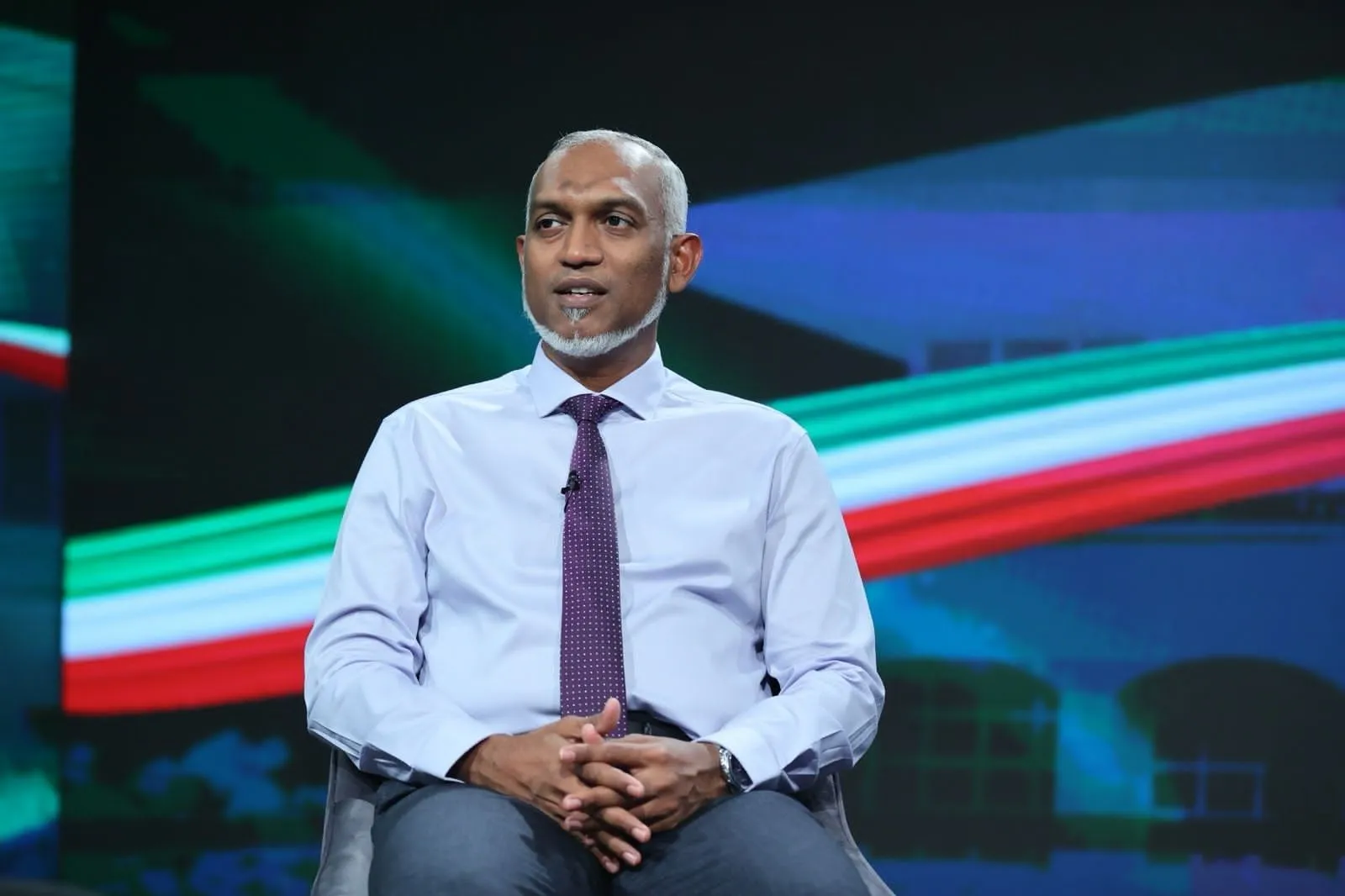 އެންމެ އިސްކަންދޭނީ އެއާޕޯޓާއި ފުށިދިއްގަރުފަޅު މަޝްރޫއު ނިންމަން: ޑރ މުއިއްޒު