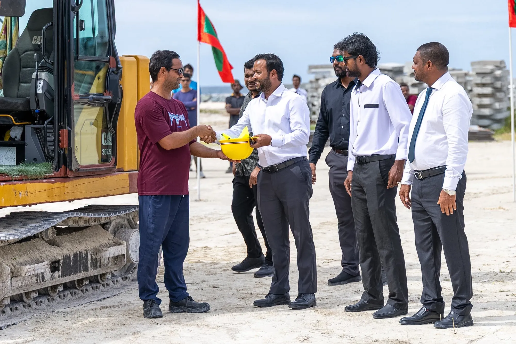އުކުޅަހު ހައުސިން ޔުނިޓުތަކުގެ އަމަލީ މަސައްކަތް ފެށުން -- ފޮޓޯ: ހައުސިން މިނިސްޓްރީ