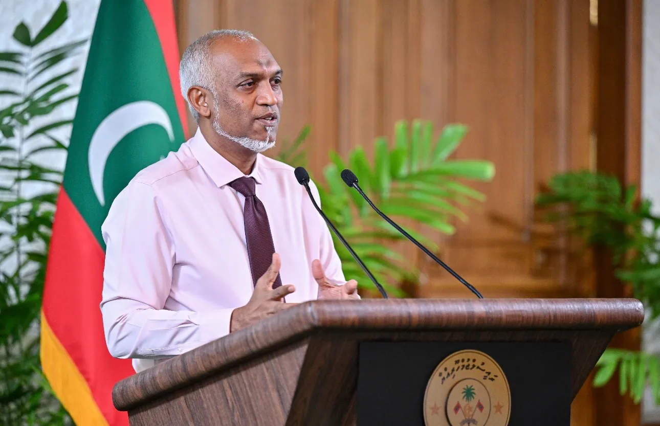 ރައީސް މުޢިއްޒު ނޫސްވެރިންގެ ބައްދަލުވުމުގައި ވާހަކަދައްކަވަނީ- ފޮޓޯ/ ރައީސް އޮފީސް