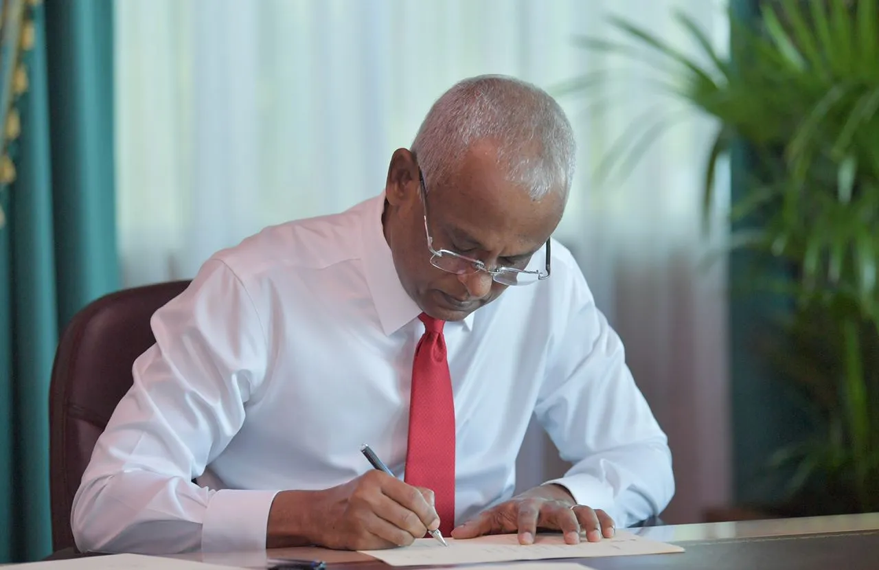 ކެންޑިޑޭޓުންގެ މާލީ ބަޔާން އެއްމަސް ތެރޭގައި ހުށަހަޅަންޖެހޭ އިސްލާހު ތަސްދީގު ކުރައްވައިފި