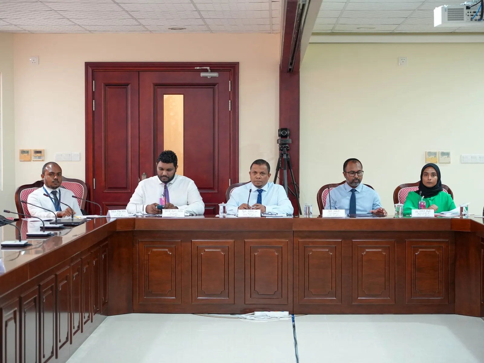 މާލިއްޔަތު ކޮމިޓީގެ ބައްދަލުވުން-- ފޮޓޯ: މަޖިލިސް