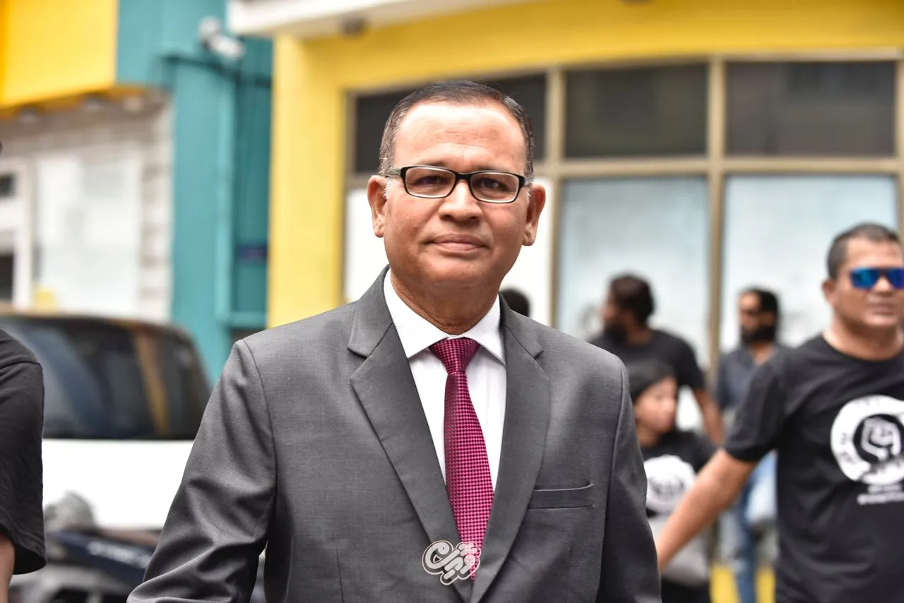 ކެމްޕެއިންގައި ވެވަޑައިގެންނެވި ވައުދު ރަނުން ރަނަށް ފުއްދަވާނެކަން ޔަގީން: އާދަމް ޝަރީފް