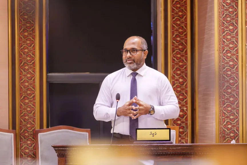 އޮފީސްތަކުގައި ރޯވި މައްސަލައިގައި ޔާމީން ދެއްކެވި ވާހަކަފުޅުތައް ބަލަން ފުލުހުންނަށާއި އެންއައިސީއަށް ހުށަހަޅައިފި