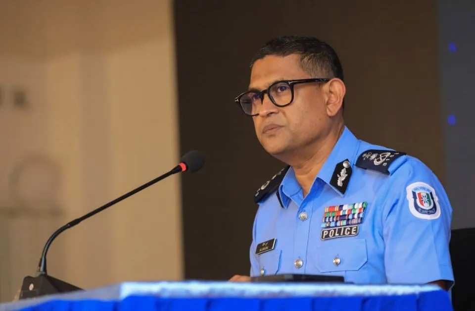 އަންހެންމީހާ ވެއްޓުނު މައްސަލާގައި ހިމެނޭ އެންމެންގެ ޕާސްޕޯޓް ހިފަހައްޓައި، ވަނަވަރު ހާމަކޮށްފި!