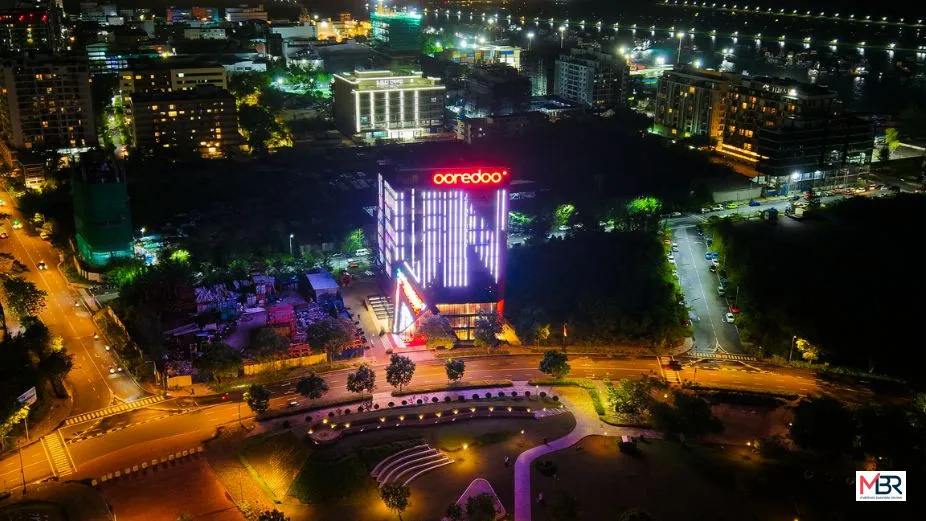 Ooredoo Building Lights Up for Fun Run; Social Media Promotion Offers Special Prize