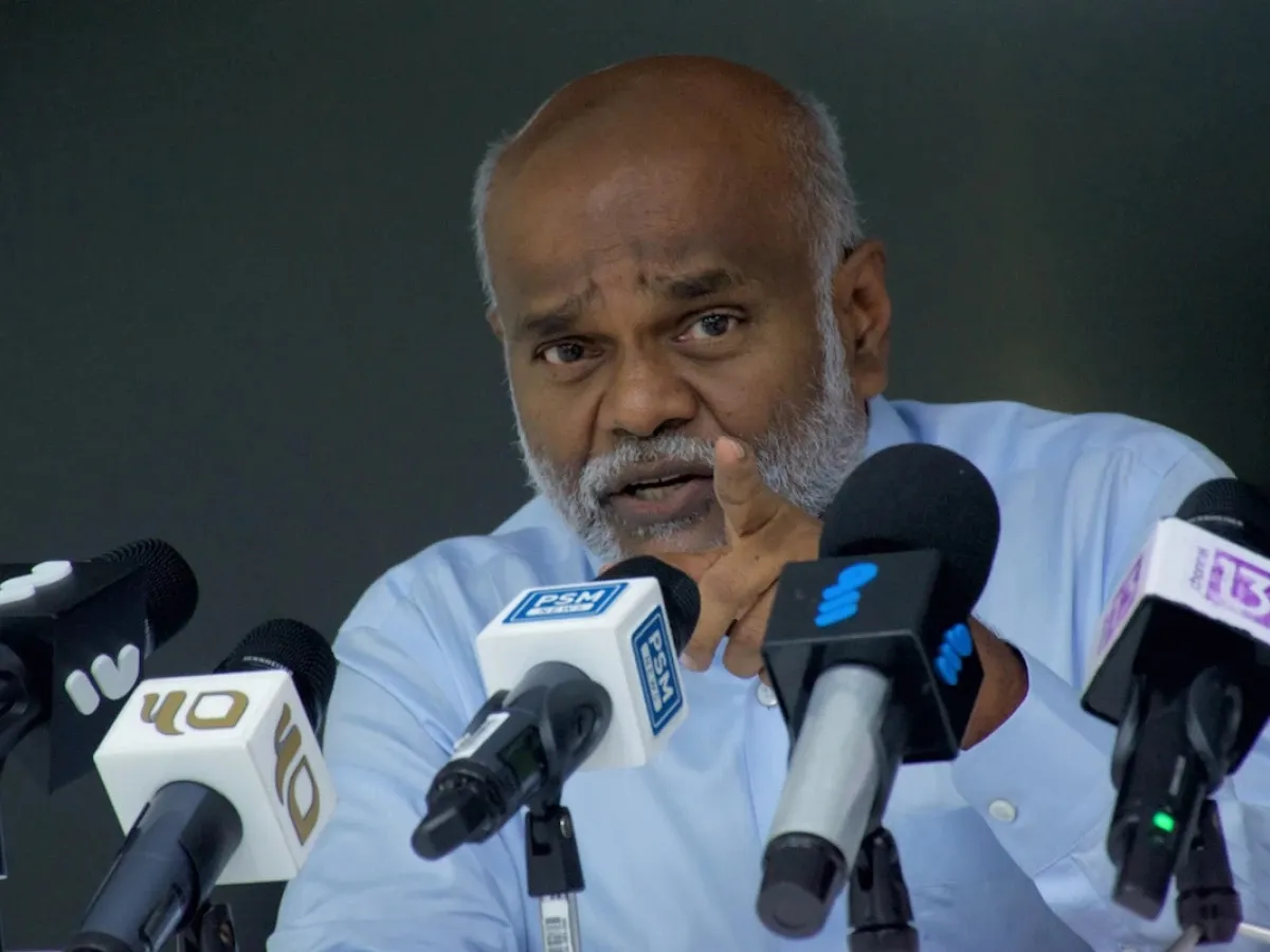 ސާލިހްގެ ސަރުކާރު ބަދަލުވުމާއެކު ރާއްޖޭގެ ކަނޑުގެ ސަރަހައްދު އަލުން އަނބުރާ ހޯދުމުގެ މަސައްކަތް ފަށައިގަންނާނަން- މުނައްވަރު