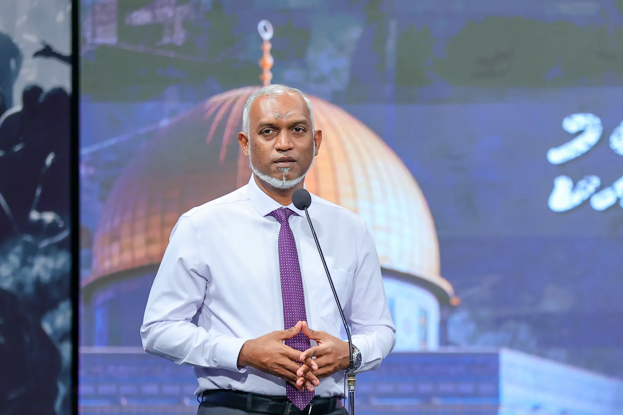ރައީސުލްޖުމްހޫރިއްޔާ ޑރ. މުހައްމަދު މުޢިއްޒު
