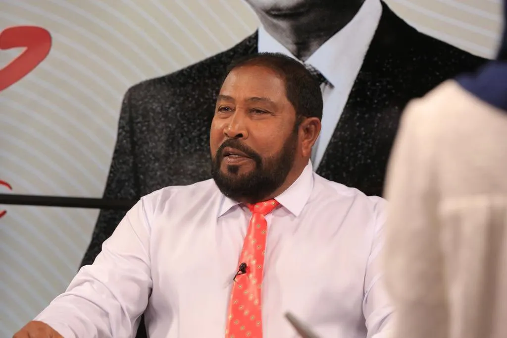 ކޯލިޝަން އެއްބަސްވުމާއި ޚިލާފުވުމުން މަޑުން ތިބެނީ، ގާނޫނާއި އެއްގޮތަށް ކަން ކުރޭތޯ ބަލަން: ގާސިމް