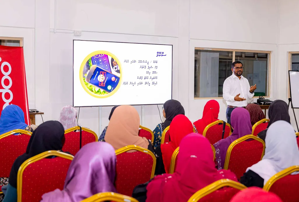 Ooredoo Maldives and Police Hold Scam Awareness Sessions for Senior Citizens