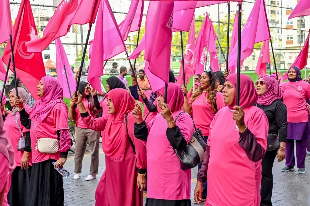 ޑރ. މުޢިއްޒުގެ ކެންޕެއިން ނިންމާލުމަށް ބާއްވާ "ދިވެހީންގެ ނިންމުން" ހިނގާލުން މިއަދު!