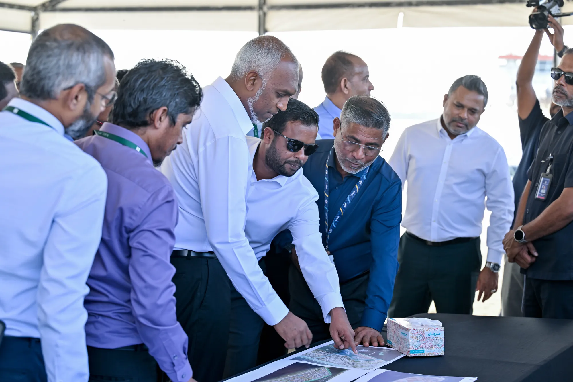 ރައީސް އެ ސަރަހައްދުގައި - ފޮޓޯ: ރައީސް އޮފީސް