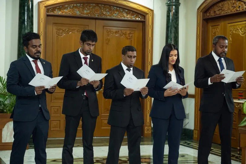 ސިވިލް ކޯޓާއި ކްރިމިނަލް ކޯޓުގެ އާ ފަނޑިޔާރުން ހުވާ ކުރުމުގެ ރަސްމިއްުޔާތު -- ފޮޓޯ: ޖޭއެސްސީ