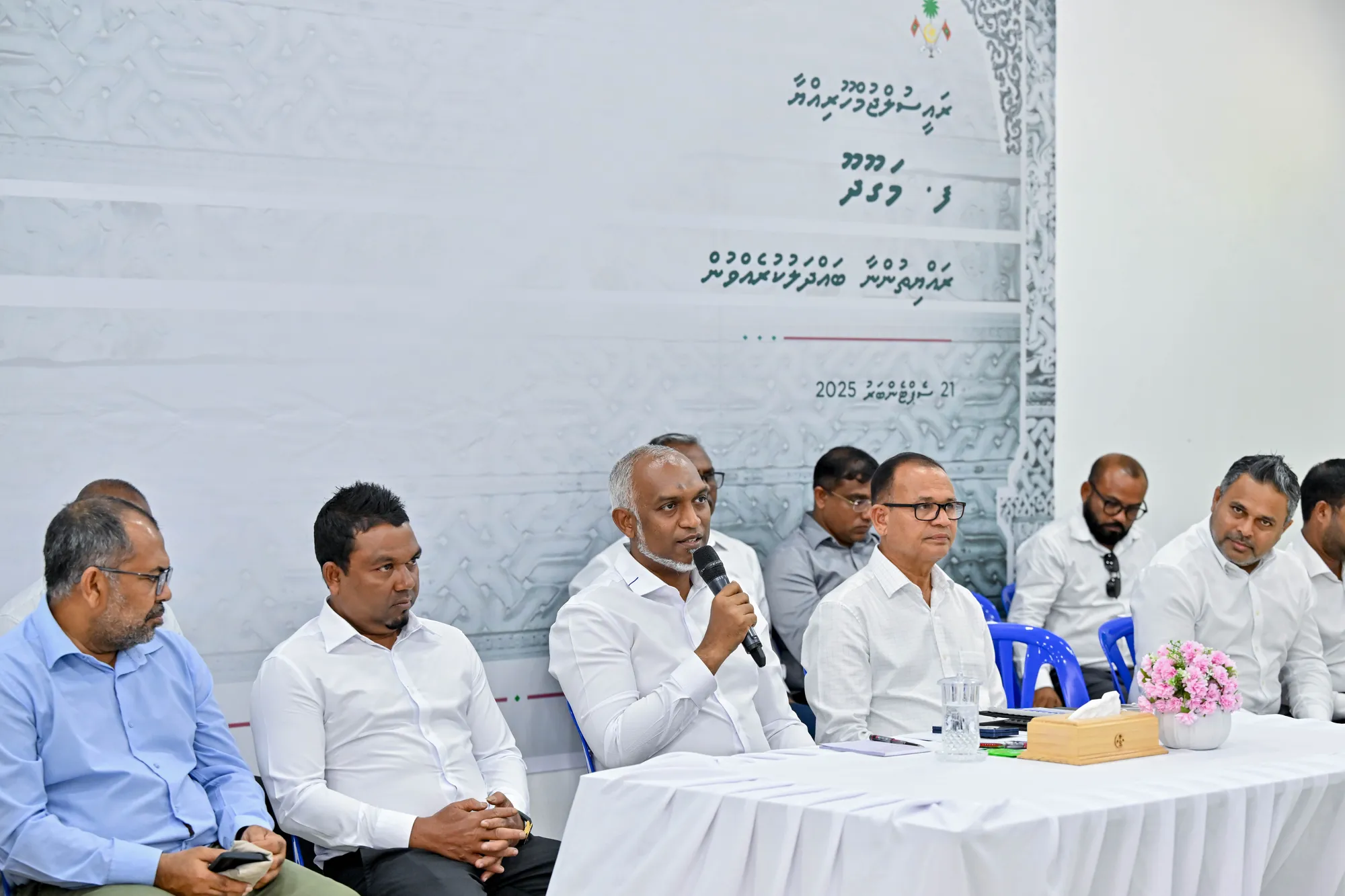 މަގޫދޫ އެއާޕޯޓުގެ މަސައްކަތް އަހަރެއްގެ ތެރޭގައި ނިމޭނެކަމުގެ ޔަޤީންކަން ރައީސް ދެއްވައިފި