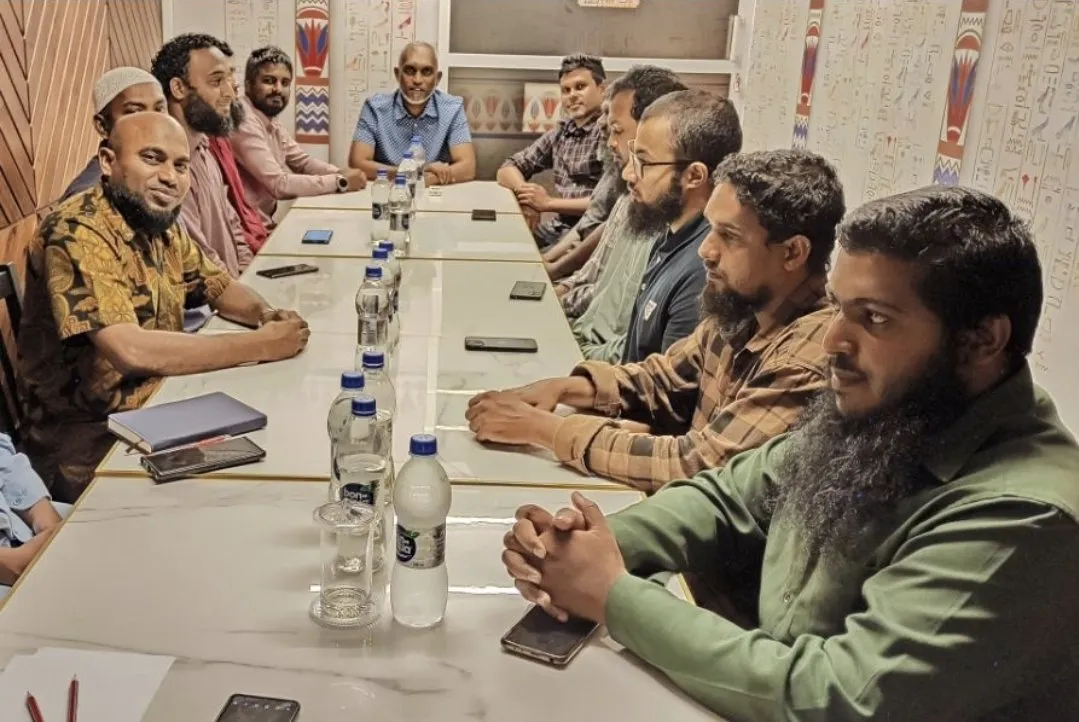 މުޢިއްޒުގެ ސިޔާސީ ވައުދުތަކާ ގުޅޭ މަޝްވަރާއެއް ޢިލްމުވެރިންގެ ގުޅުމާއެކު ބާއްވައިފި
