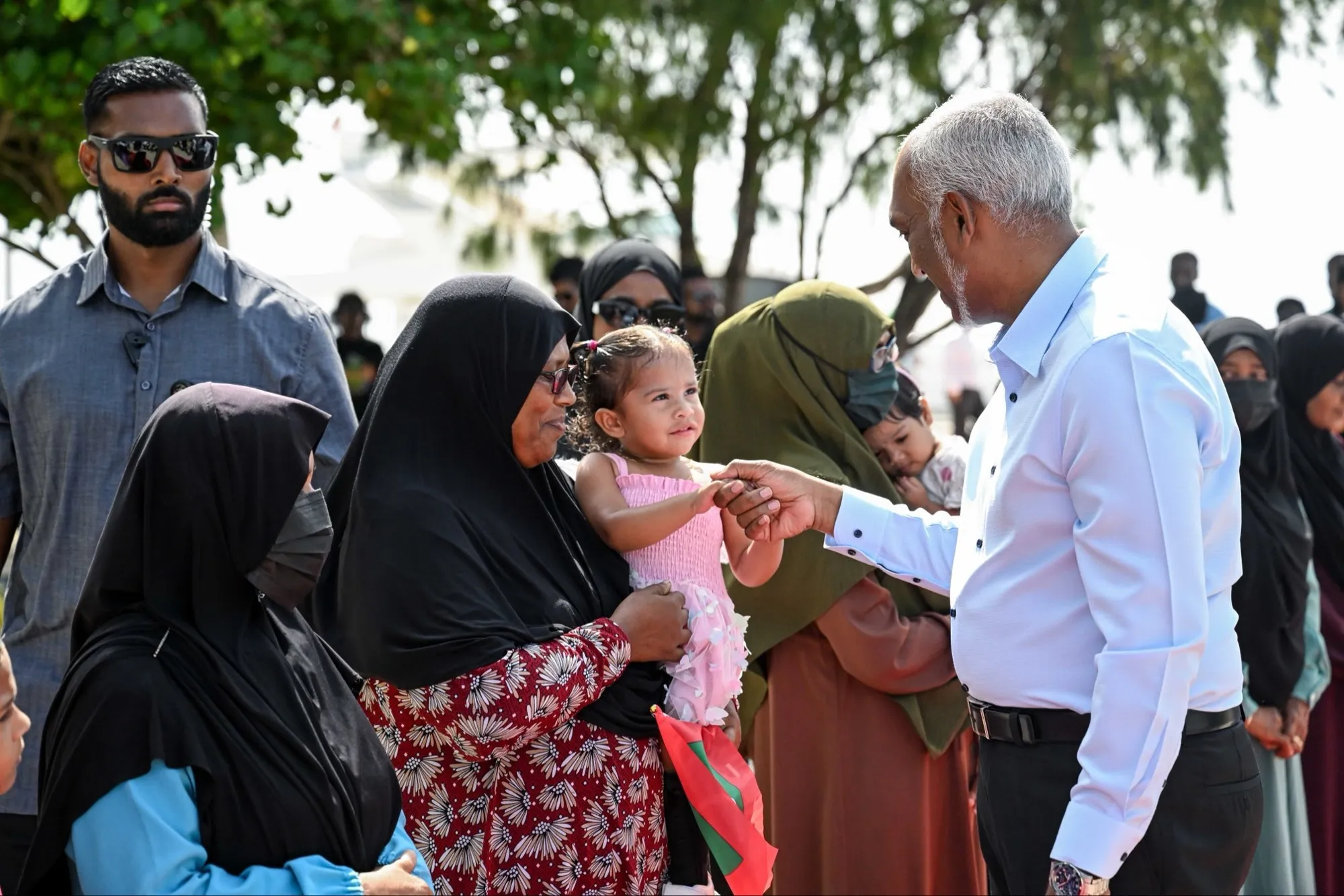 ރަސްމީ ދަތުރުފުޅެއްގައި ރައީސް ށަވިޔަންޏަށް - ފުރަތަމަ މަންޒިލަކަށް ނޫމަރާ