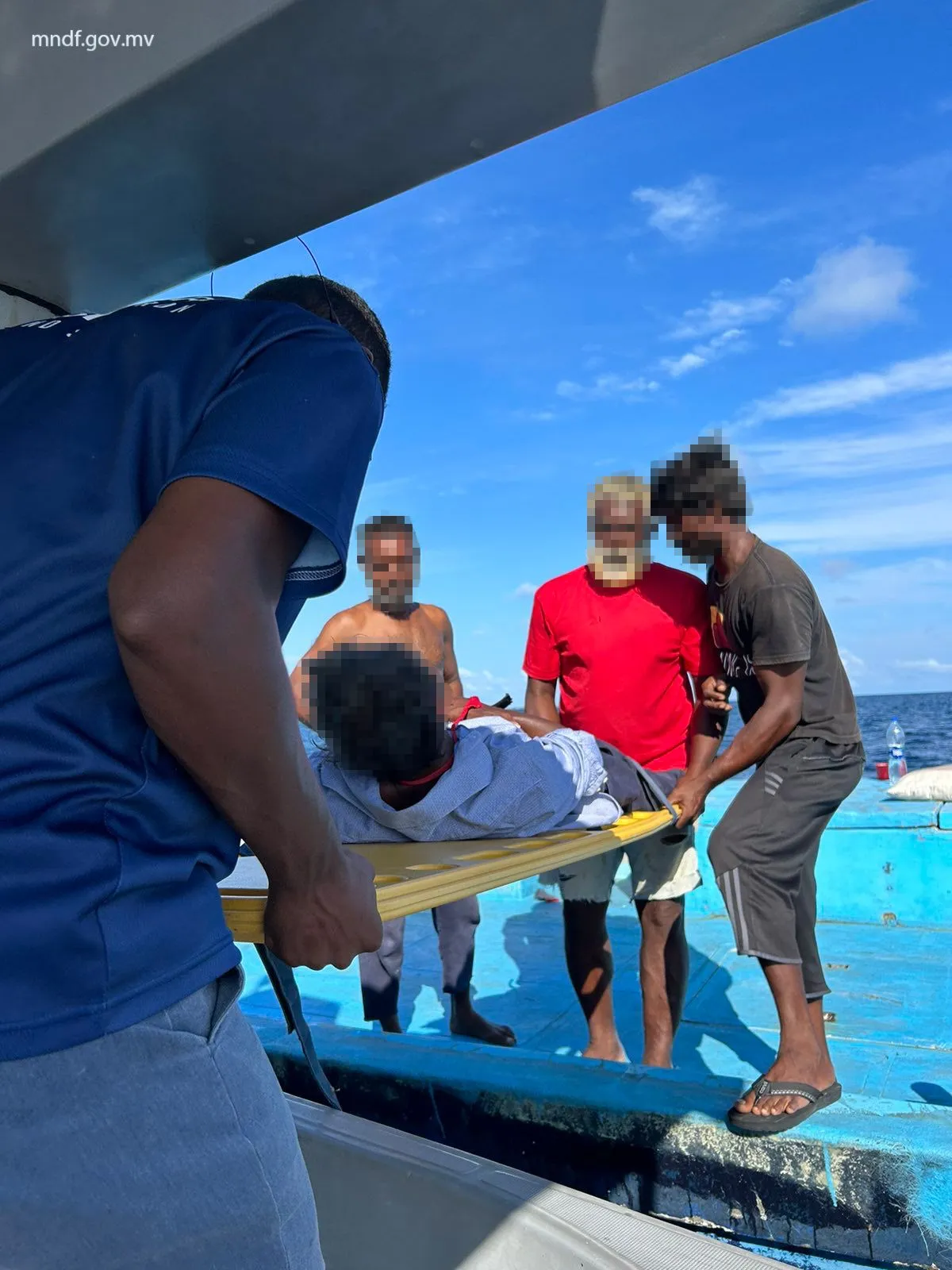 ހާލު ދެރަވި މަސްވެރިއަކު ފަރުވާއަށް މާލެ ގެނެއްސި