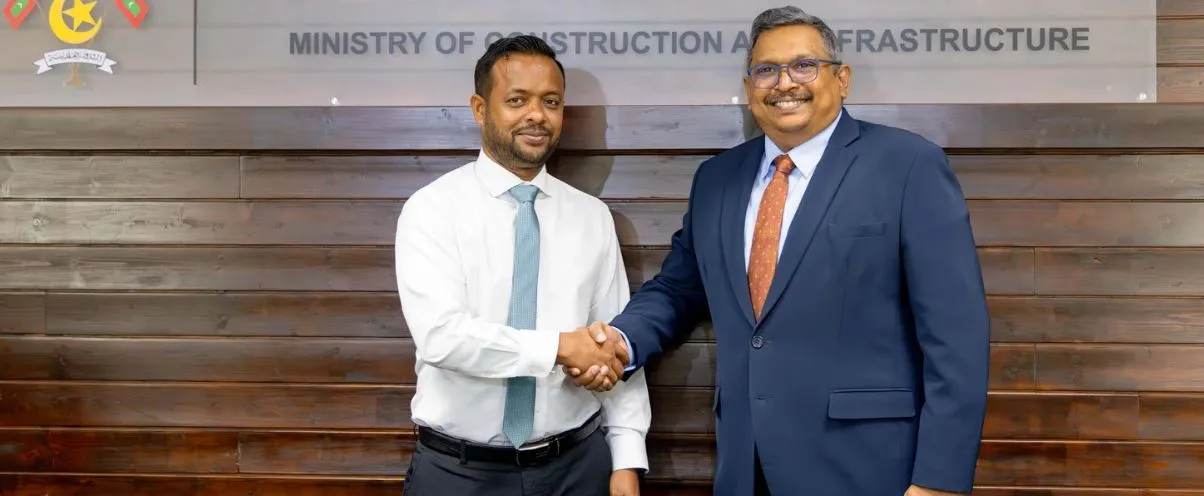 ލަންކާއިން ދިވެހިރާއްޖެއަށް ކަނޑައަޅުއްވާފައިވާ ސަފީރު، މިނިސްޓަރ ޑރ.ޢަބްދުالله މުއްޠަލިބްގެ އަރިހަށް އިޙުތިރާމުގެ ޒިޔާރަތެއް ކުރައްވައިފި