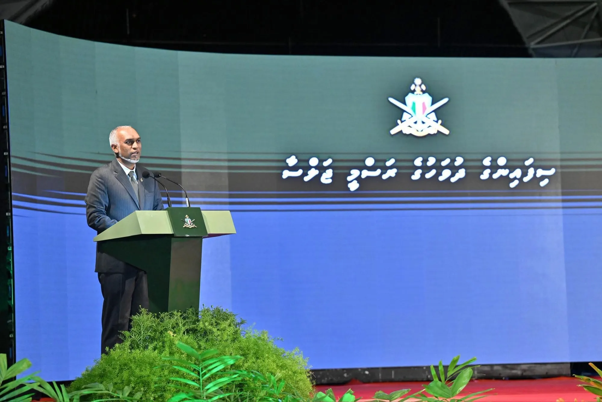 ދިވެހި ސިފައިންގެ 134 ވަނަ އަހަރީ ދުވަހުގެ މުނާސަބަތުގައި، ކަޅުތުއްކަލާކޮށީގައި މިރޭ ބޭއްވި ރަސްމީ ޖަލްސާގައި ރައީސް ވާހަކަފުޅުދައްކަވަނީ