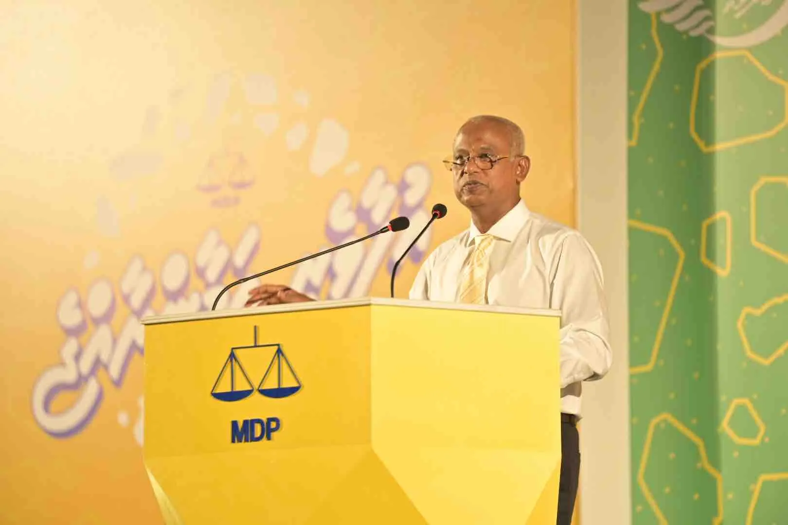 މިއަދު ސިޔާސީ ލީޑަރުން ތިބީ މިނިވަންކަމާއެކު: ރައީސް ޞާލިހު
