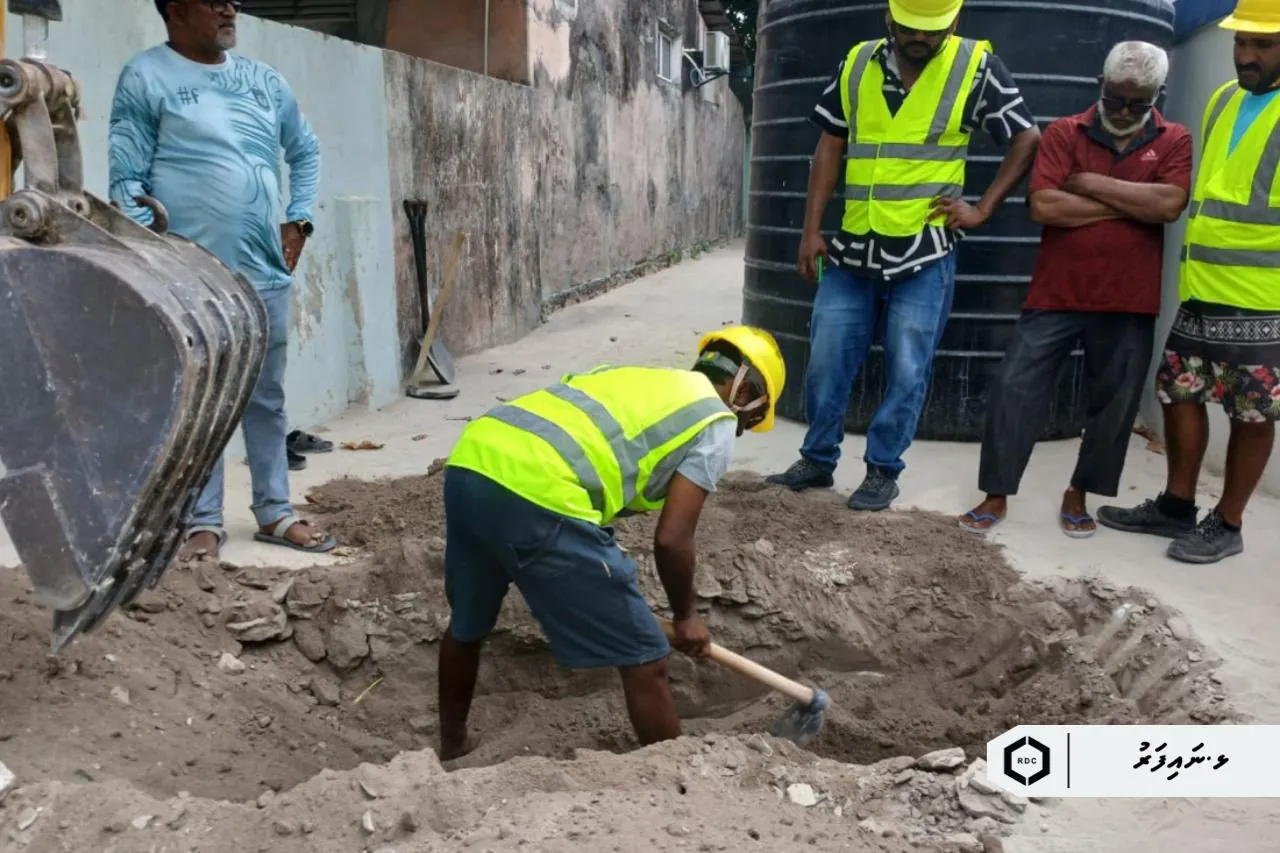 ޅ.ނައިފަރު މަގުތައް ހެދުމުގެ އަމަލީ މަސައްކަތް ފެށުން..