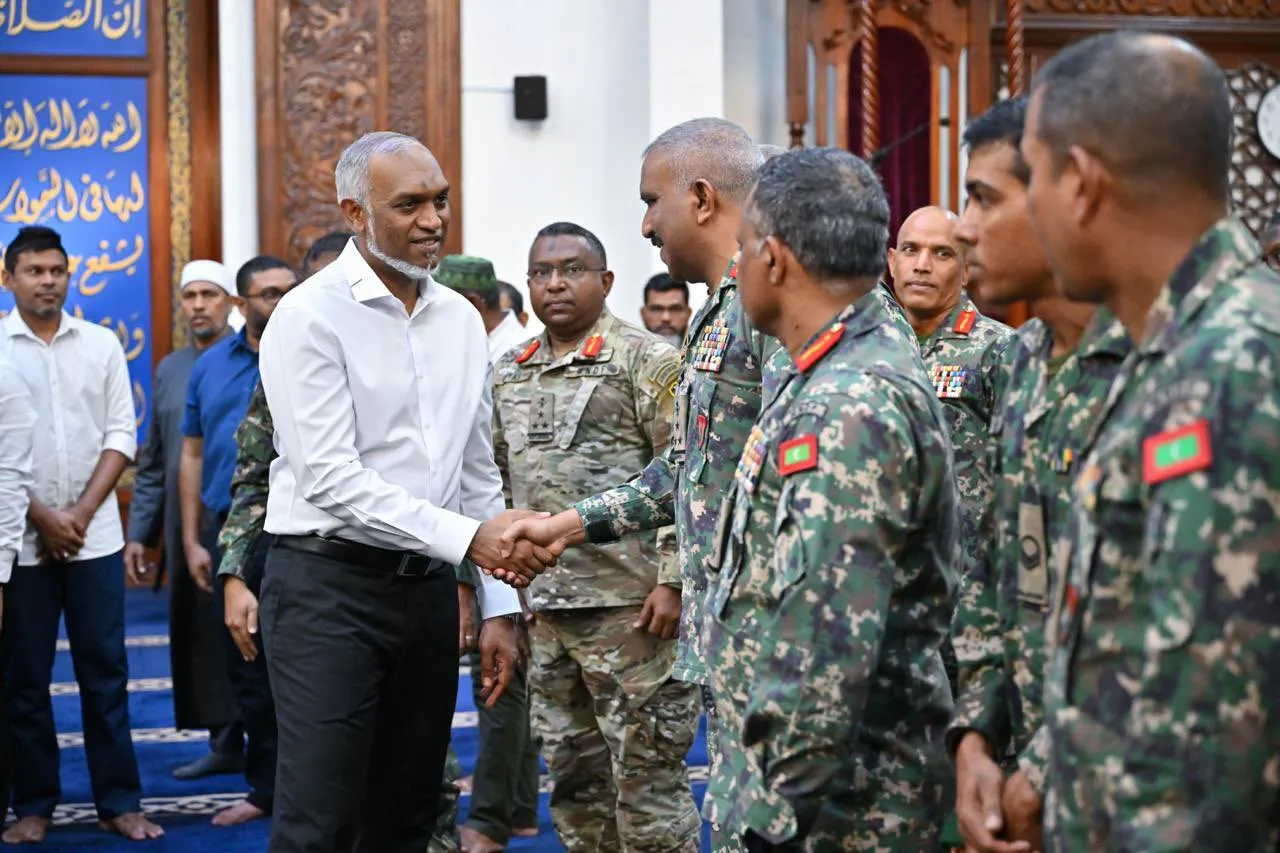 ރައީސް ޑރ.މުޙައްމަދު މުޢިއްޒު-- ފޮޓޯ: ރައީސް އޮފީސް