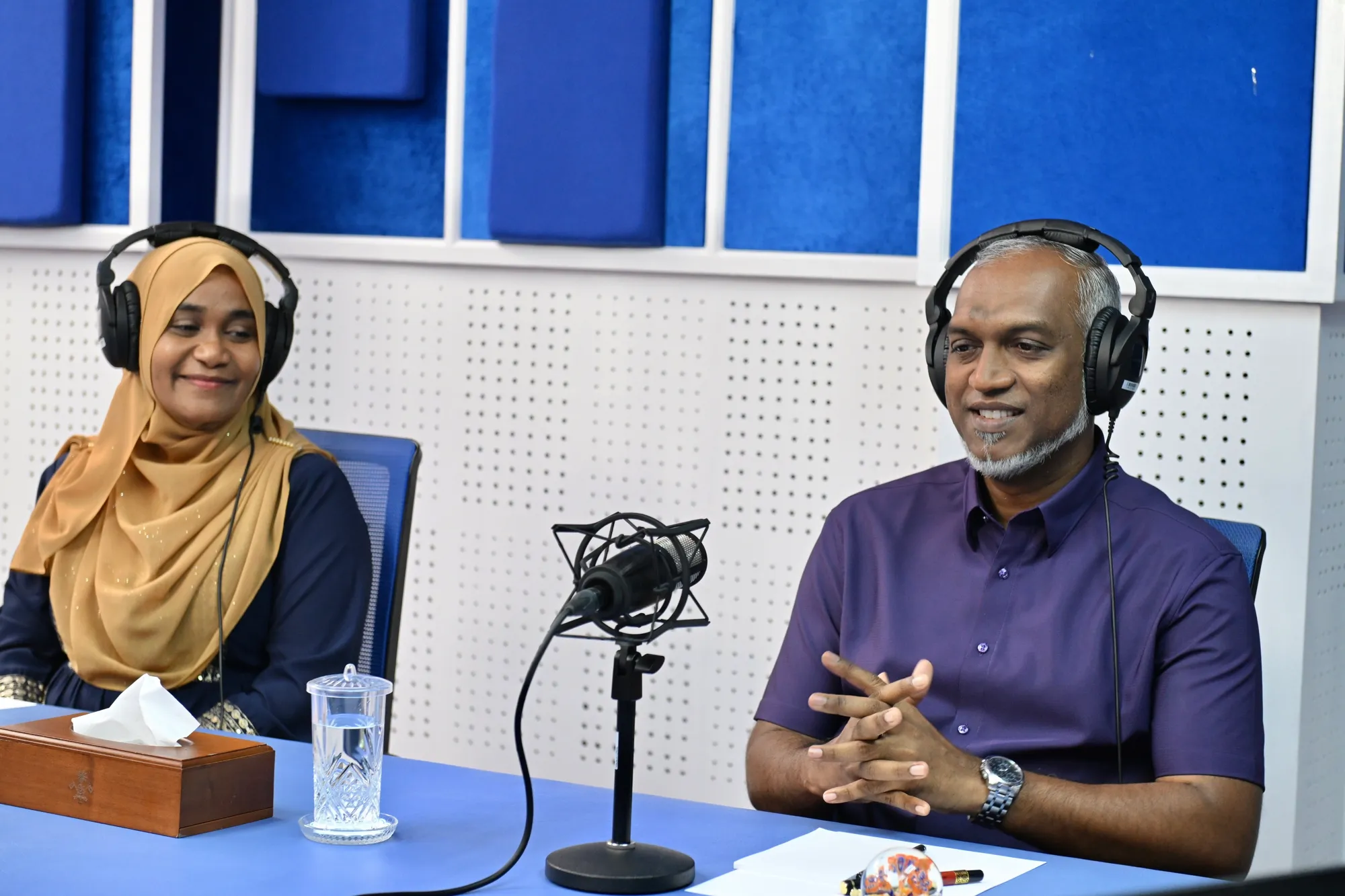 ދިވެހިރާއްޖޭގެ އަޑުގެ ބާއްޖަވެރި ހެނދުނު ޕްރޮގްރާމްގައި ރައީސް މުޢިއްޒު ބައިވެރިވެވަޑައިގަންނަވަނީ: ފޮޓޯ/ ރައީސް އޮފީސް