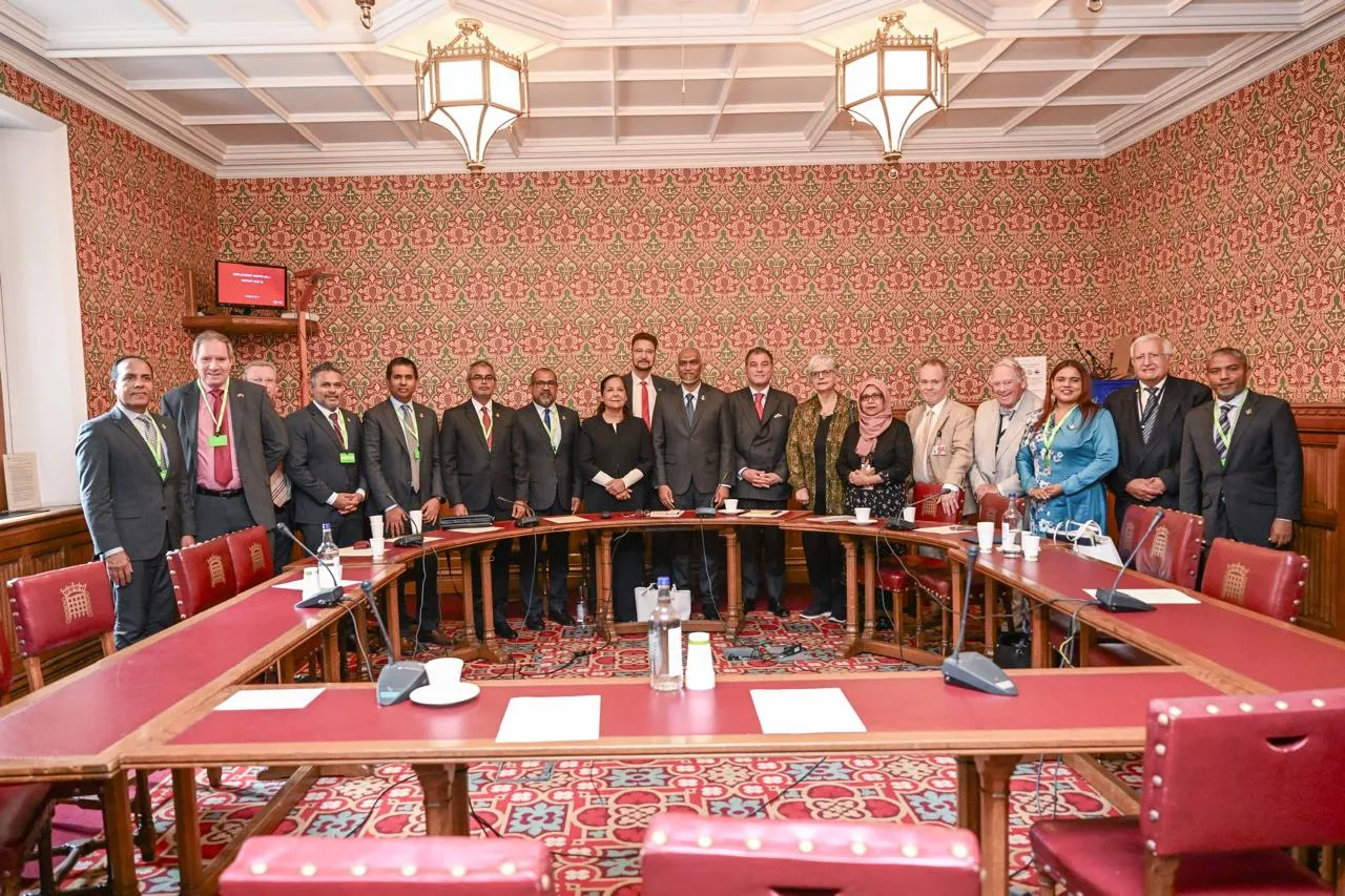 President Dr. Muizzu and the delegation meeting with the AAPG (Photo/President's Office)