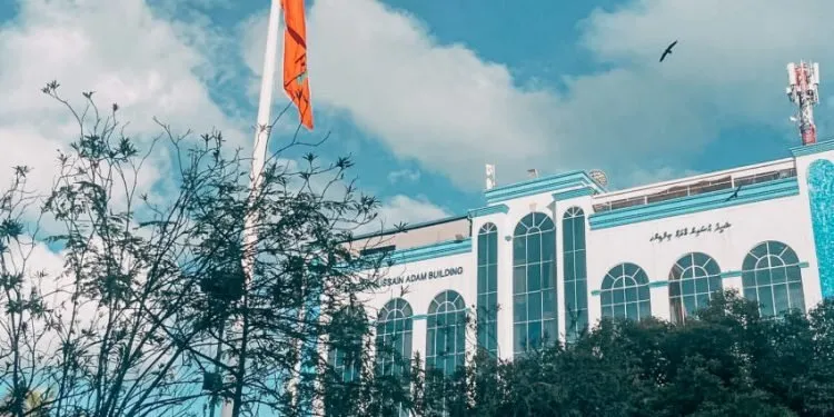ފޭސްބުކް އެކައުންޓުތައް ހެކް ކޮށްގެން ފައިސާ ހޯދާ މައްސަލަތަކެއް އުޅޭތީ ސަމާލުވުމަށް އެދިއްޖެ!