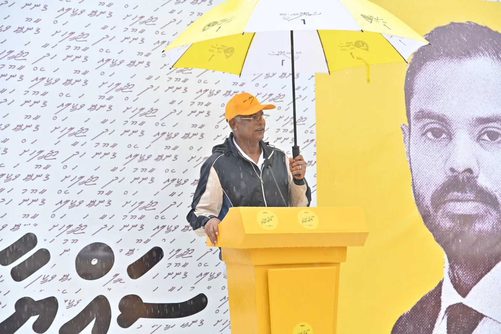 ކުރީގެ ރައީސް އިބްރާހިމް މުޙައްމަދު ޞާލިހު-- ފޮޓޯ: އެމްޑީޕީ