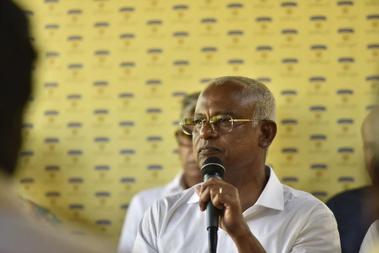 ދޮންބަންޑާރައިންގެ މަސައްކަތުގެ ޒިކުރާ އައުކޮށް އެކަމުން ޢިބްރަތް ލިބިގަންނަންޖެހޭ: ރައީސް ޞާލިޙް
