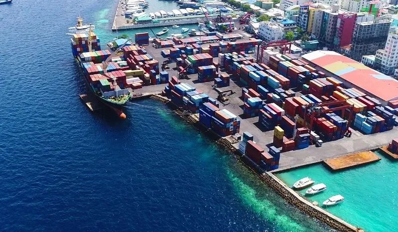 ކޮންޓެއިނާ ތަކެއް އޮޔާދާތީ ސަމާލުވާން އެދިއްޖެ