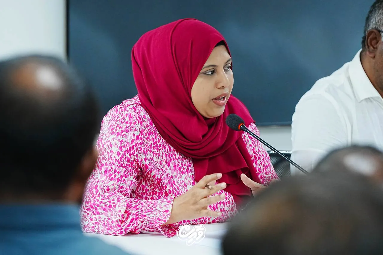 ފެންވަރު ރަނގަޅު ބޭސް ބަލްކްކޮށް ގެންނަން ފެށުމަކީ ރައީސް އެޅުއްވި ހިތްވަރުގަދަ ފިޔަވަޅެއް: ހީނާ