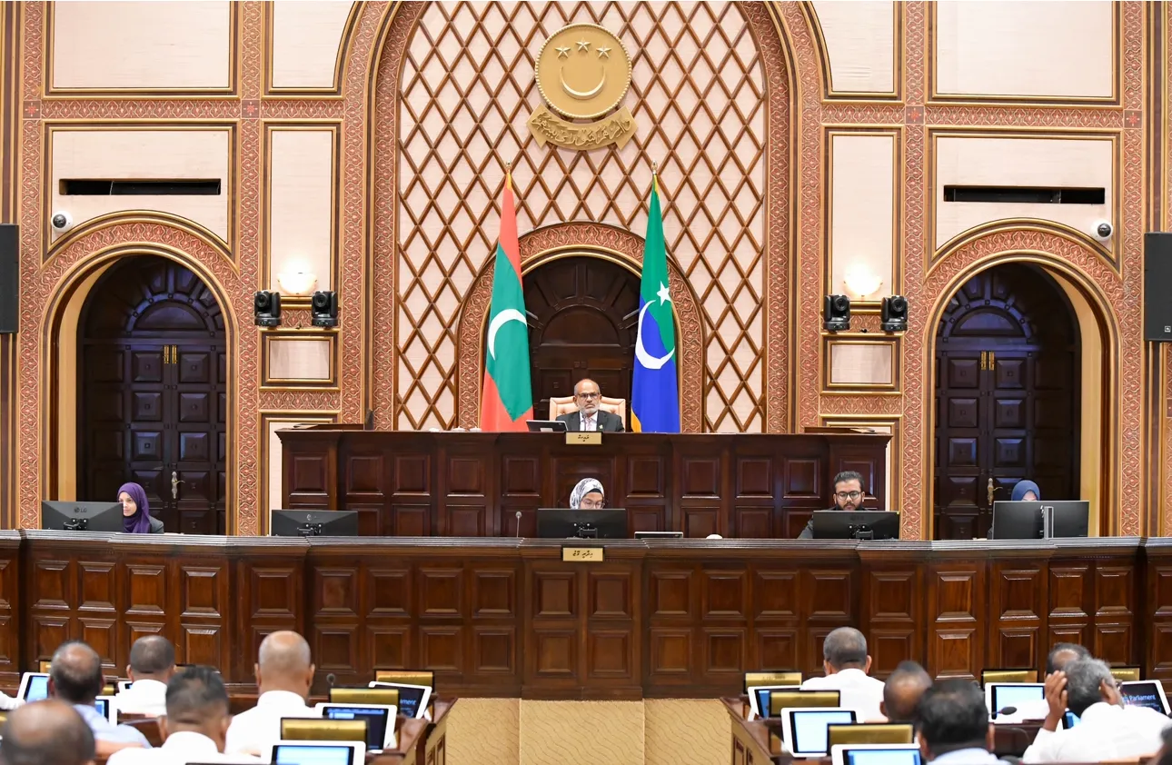 ޕީޖީގެ މަޤާމަށް ބޭފުޅަކު އައްޔަންކުރަން ދައުރުން ބޭރުން ދެ ޖަލްސާއެއް ބާއްވަނީ