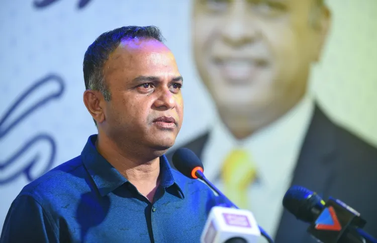 "ވެށިފަހި" ޕްރޮގްރާމްގެ ދަށުން ބިން ދޭން ނިންމި 160 މީހުންނަށް ވަރަށް އަވަހަށް ބިން ހަމަޖެހިގެން ދާނެ: ހުސެން ޝަމީމު
