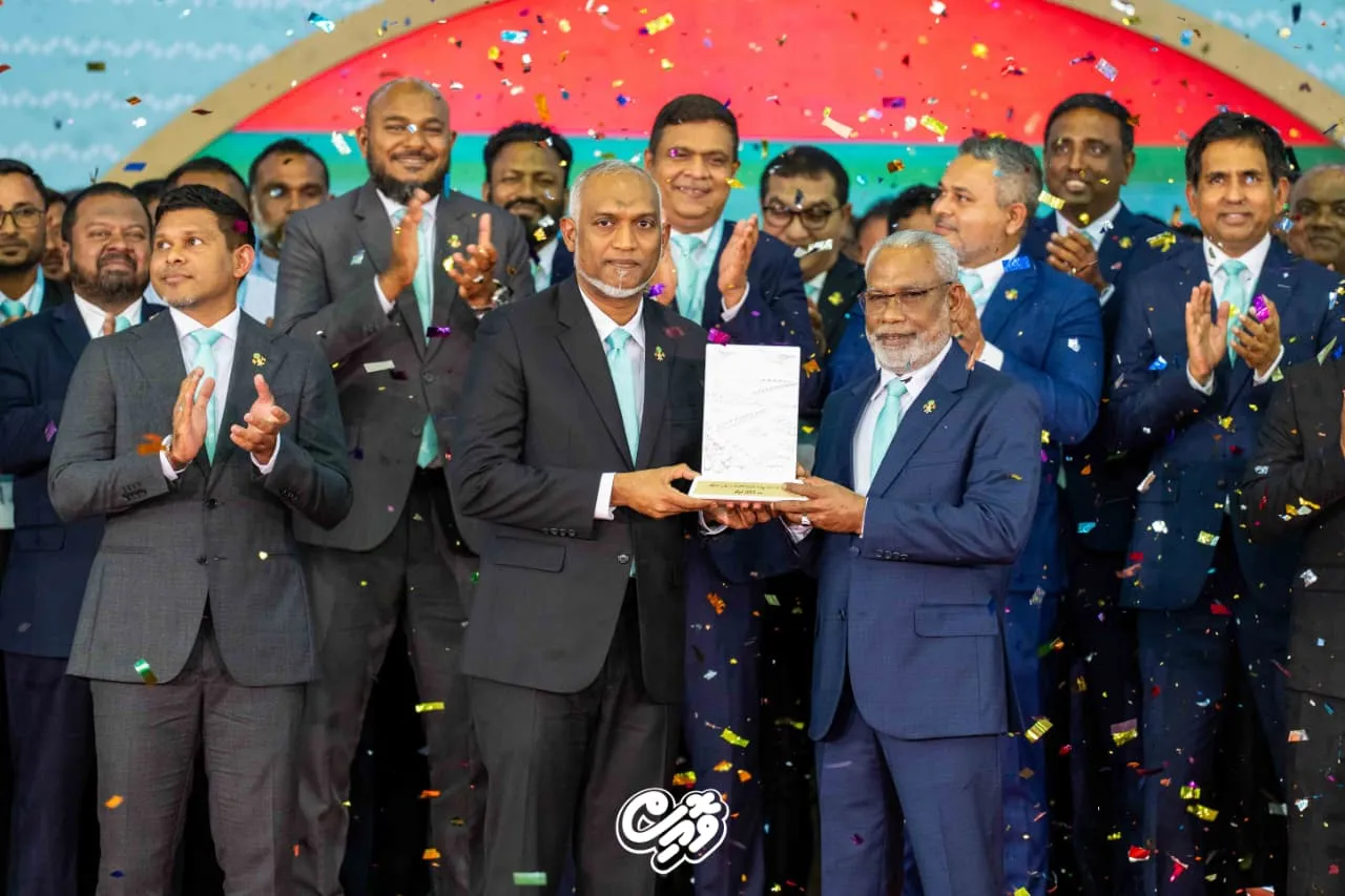 ޕީއެންސީީގެ 2028 ގެ ރިޔާސީ ޓިކެޓް ރައީސް މުޢިއްޒަށް އަރުވައިފި