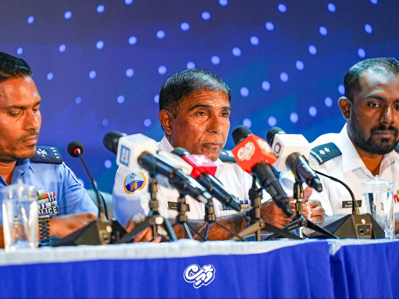 ރާއްޖެ އެތެރެކުރަން އުޅުނު 2 ކިލޯގެ މަސްތުވާތަކެތި އަތުލައިގެންފި